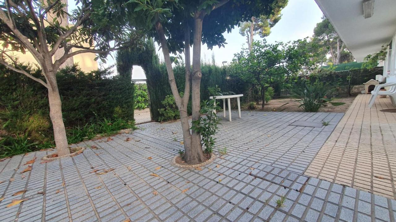 فيلا Casa La Pineda Salou, Playa Y Port Aventura المظهر الخارجي الصورة
