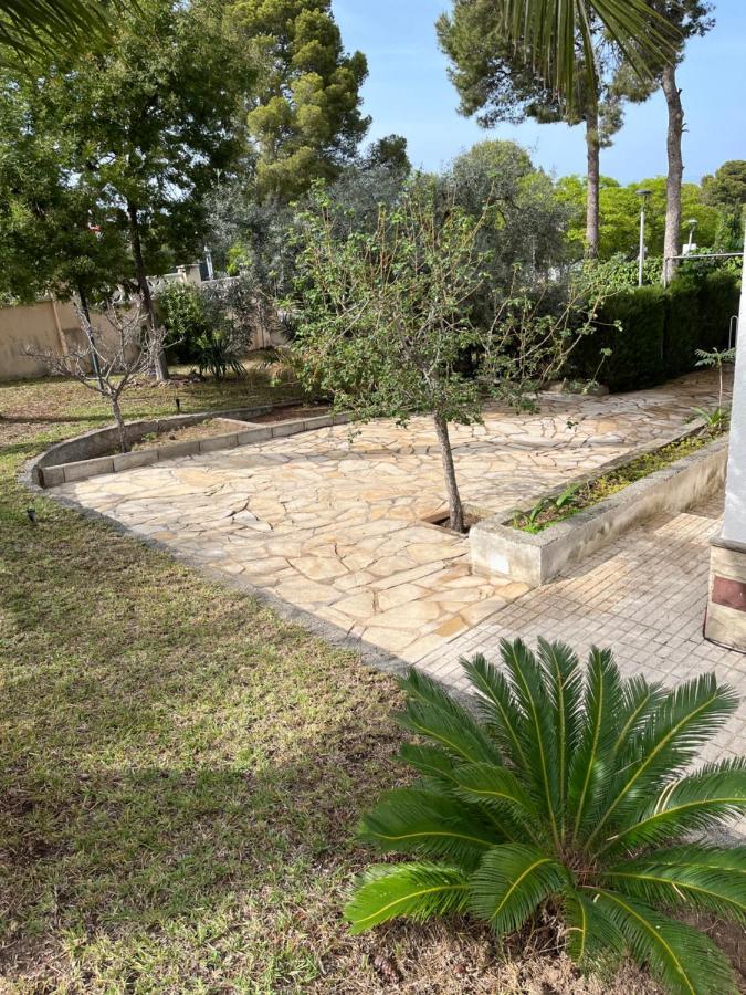فيلا Casa La Pineda Salou, Playa Y Port Aventura المظهر الخارجي الصورة